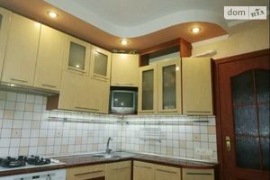 Продается 4-комнатная квартира 88 кв. м в Тернополе