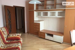 Сдается в аренду 4-комнатная квартира 165 кв. м в Киеве
