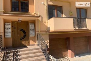 Продается бокс в гаражном комплексе под легковое авто на 18 кв. м