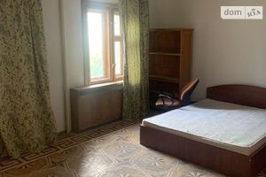 Продается 2-комнатная квартира 74 кв. м в Киеве