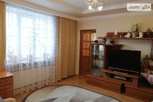 Продається 2-кімнатна квартира 59.9 кв. м у Рівному