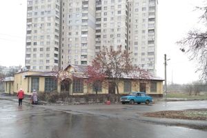 Здається в оренду об'єкт сфери послуг 100 кв. м в 1-поверховій будівлі