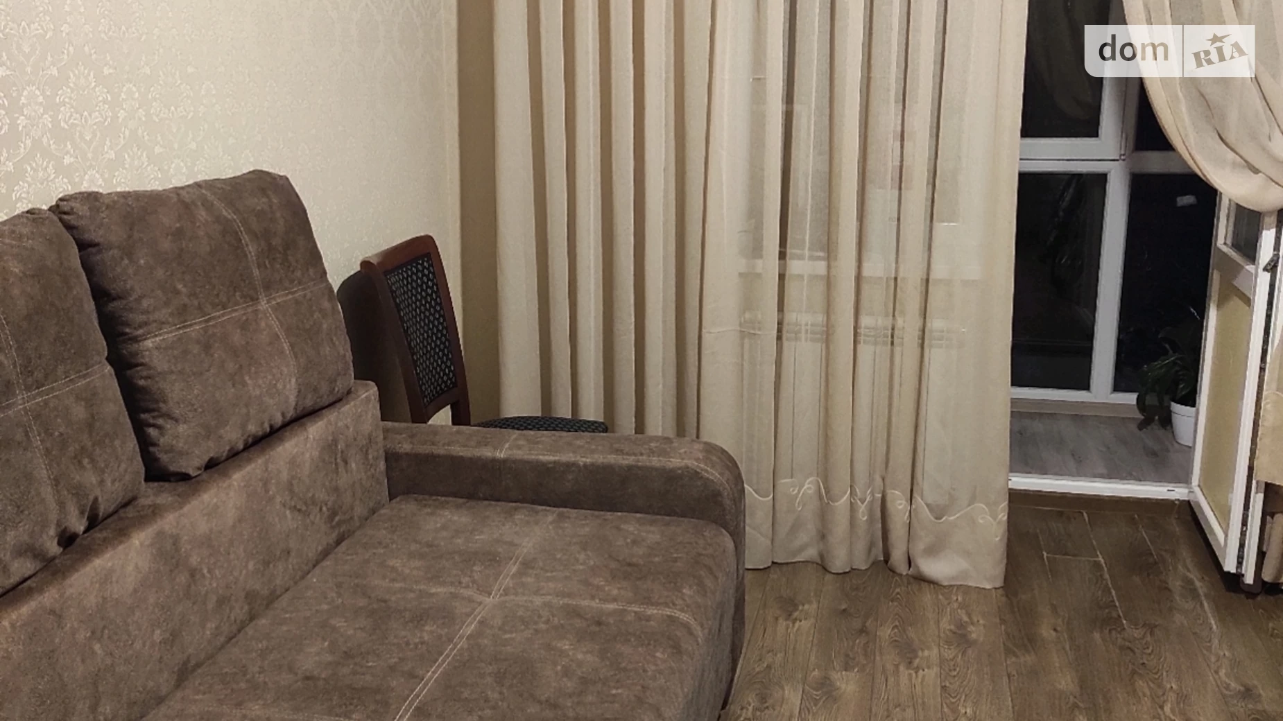 Продается 3-комнатная квартира 75 кв. м в Кривом Роге, ул. Кремлевская, 11 - фото 2