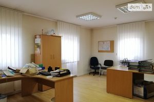 Сдается в аренду офис 104 кв. м в торгово-офисном центре