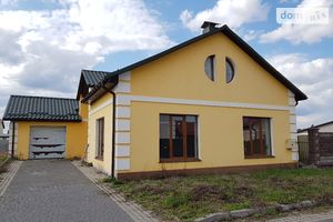 Продается дом на 2 этажа 240 кв. м с мансардой
