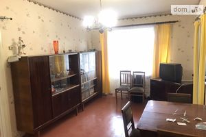 Продается 3-комнатная квартира 55 кв. м в Изюме