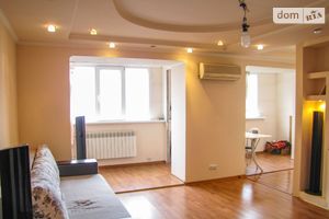 Продается 3-комнатная квартира 73 кв. м в Запорожье