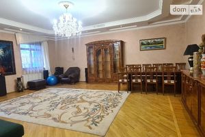 Продается 4-комнатная квартира 211 кв. м в Киеве