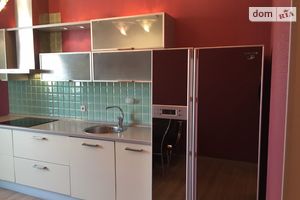 Продається 2-кімнатна квартира 75 кв. м у Києві