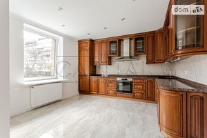 Сдается в аренду 5-комнатная квартира 165 кв. м в Киеве