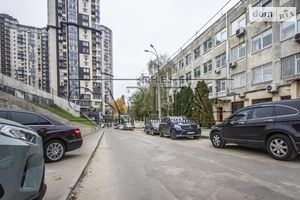 Продается офис 1459 кв. м в административном здании