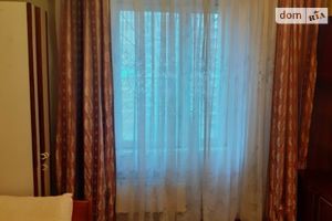 Здається в оренду кімната 72 кв. м у Києві