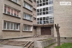 Продається кімната 11 кв. м у Львові