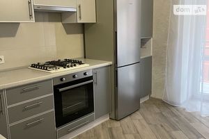 Сдается в аренду 1-комнатная квартира 43 кв. м в Тернополе