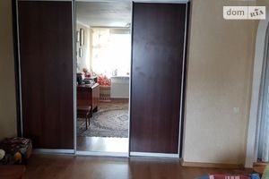 Продается 2-комнатная квартира 44 кв. м в Иванкове