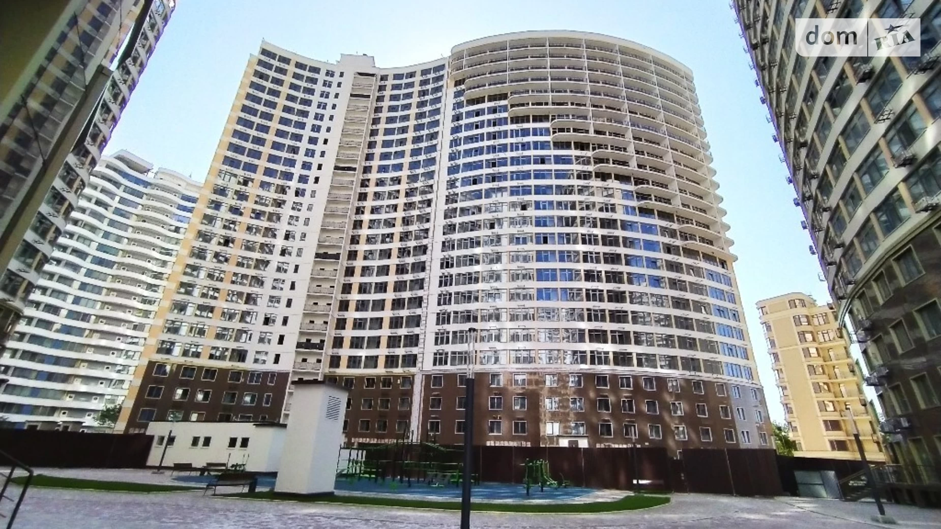 Продается 2-комнатная квартира 61 кв. м в Одессе, ул. Каманина, 16А/4 - фото 2