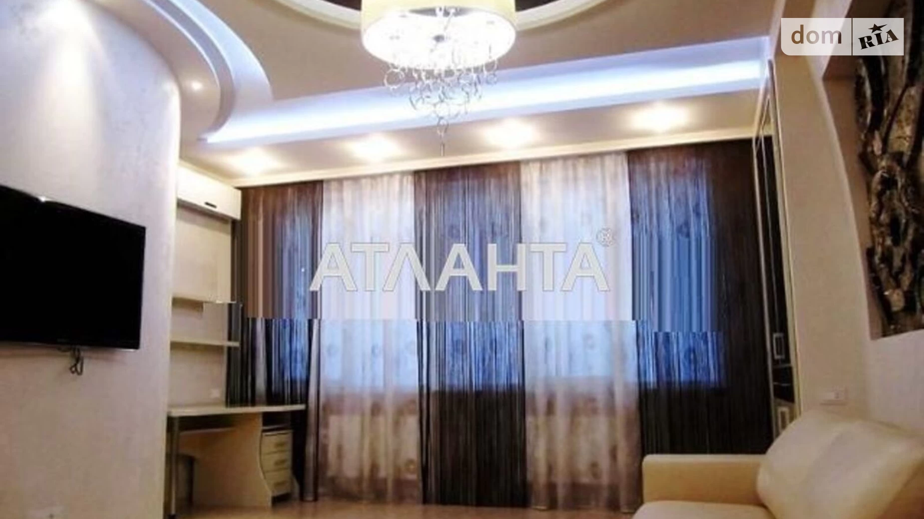 Продається 3-кімнатна квартира 119 кв. м у Одесі, просп. Шевченка