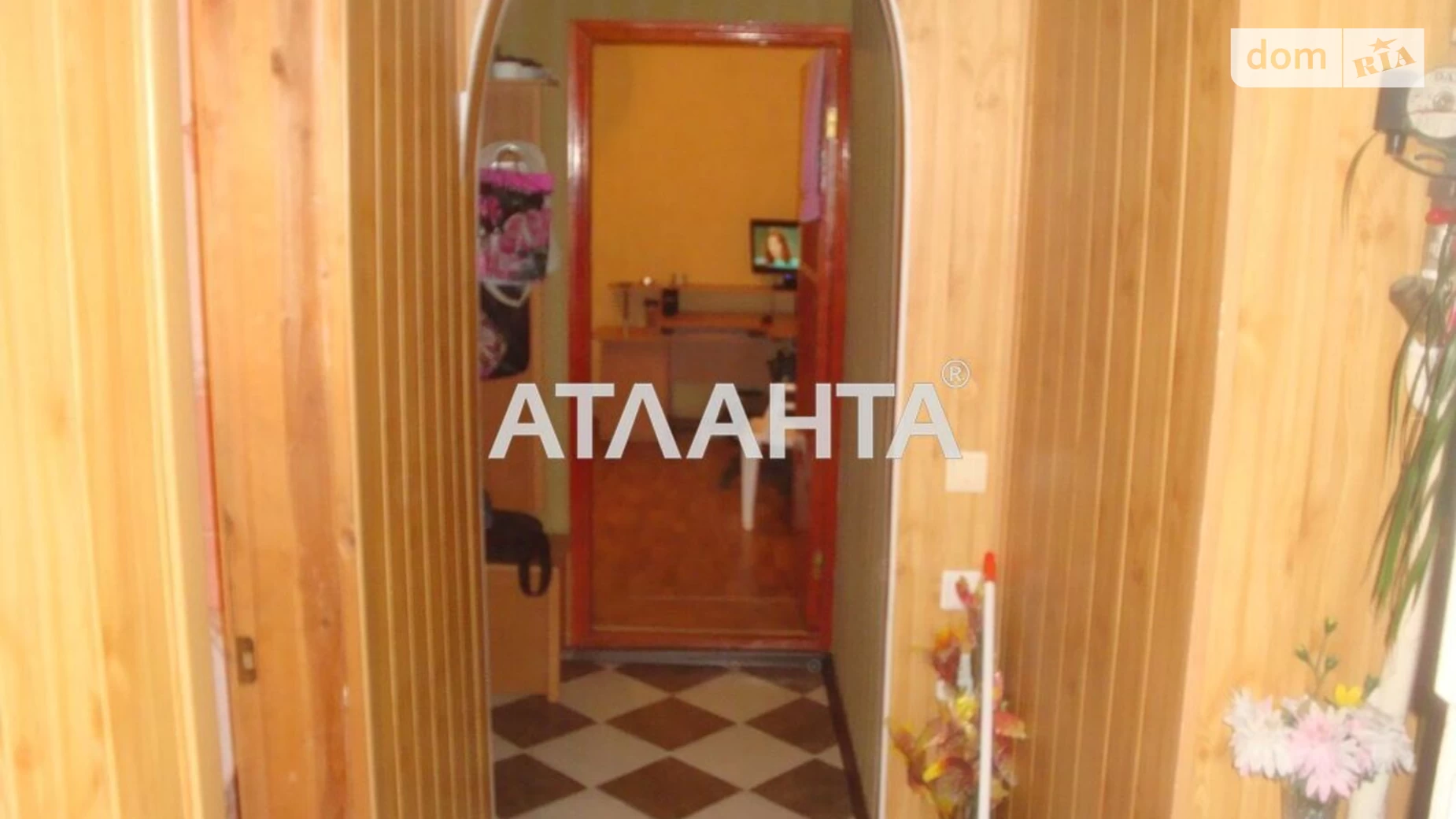Продається 3-кімнатна квартира 73.2 кв. м у Чорноморську, вул. Миру(Леніна)