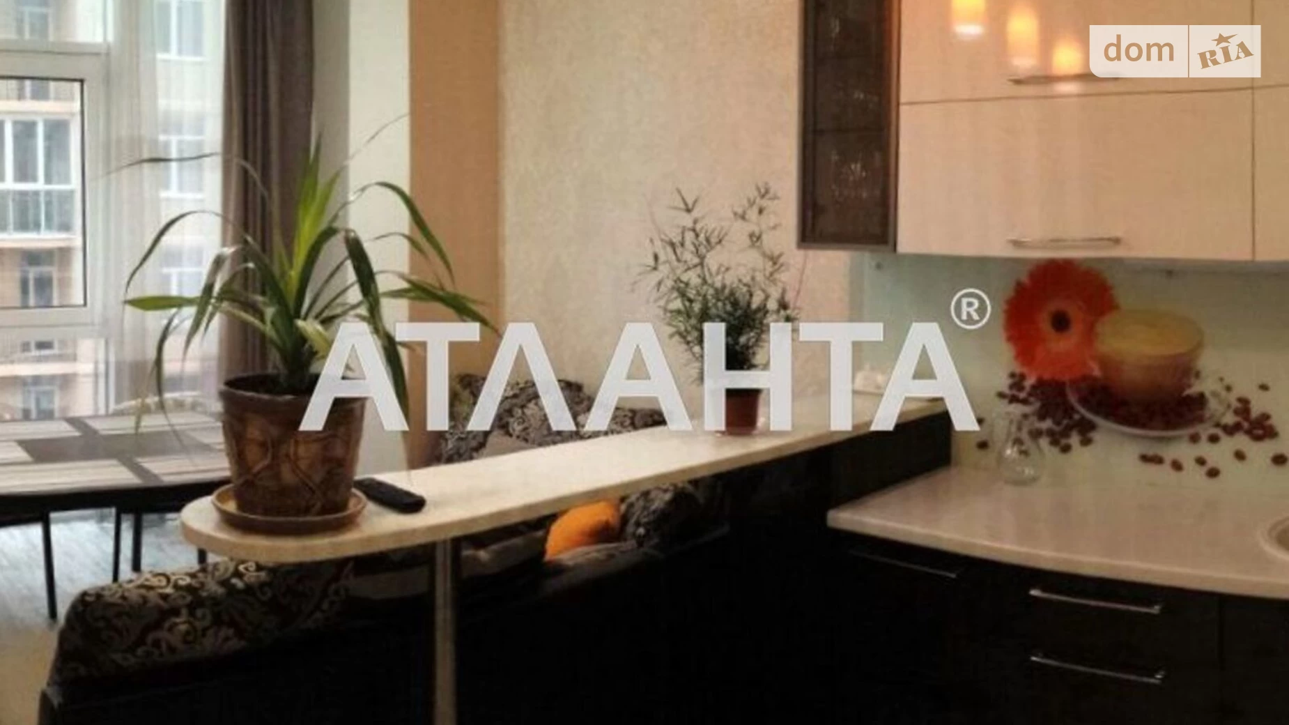 Продається 1-кімнатна квартира 48 кв. м у Одесі, плато Гагарінське, 5Б