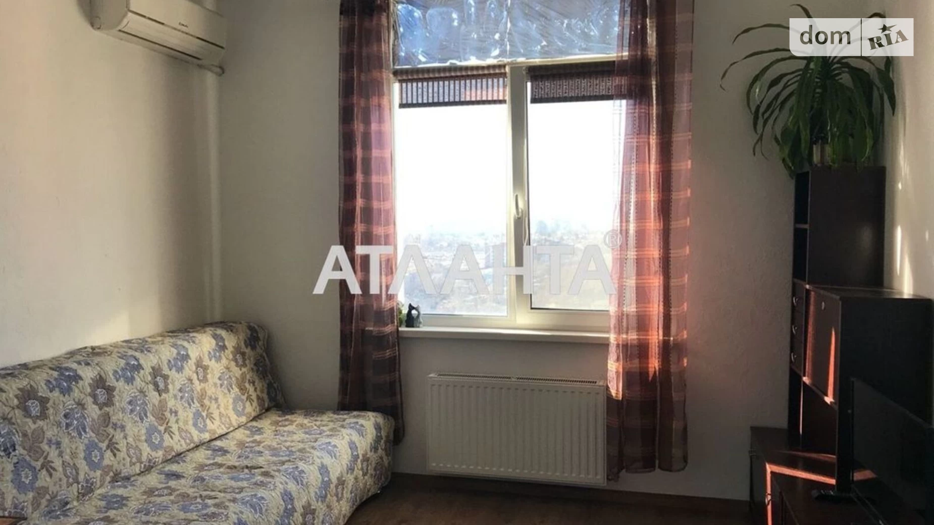 Продается 1-комнатная квартира 37 кв. м в Одессе, ул. Дюковская