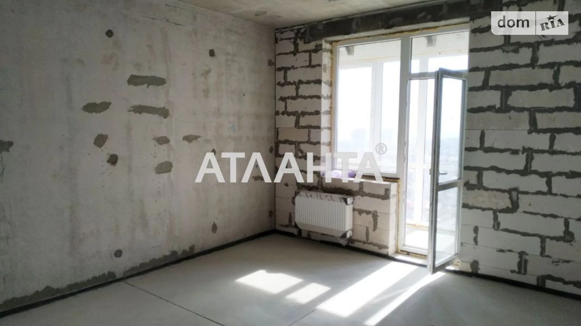 Продается 3-комнатная квартира 122.4 кв. м в Одессе, ул. Костанди