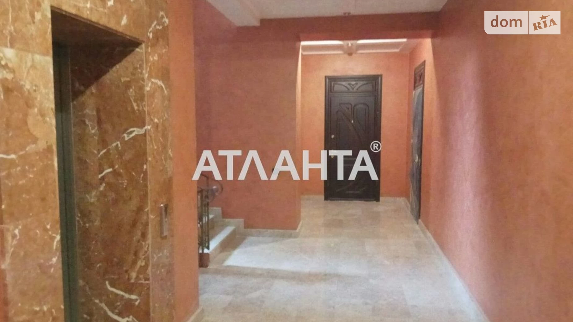 Продается 3-комнатная квартира 134 кв. м в Одессе, ул. Маразлиевская, 64