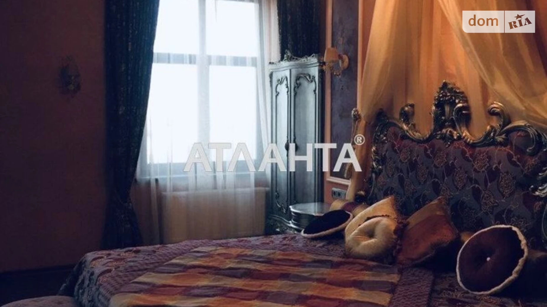 Продается 3-комнатная квартира 185 кв. м в Одессе, ул. Генуэзская, 1Б