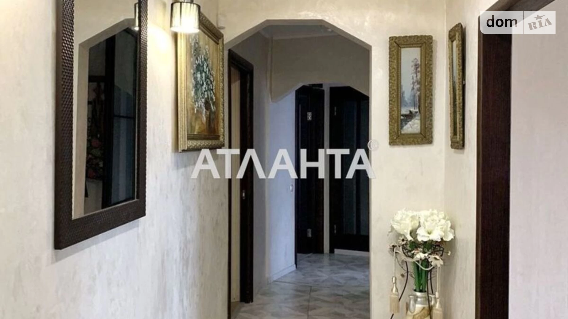 Продается 4-комнатная квартира 82.4 кв. м в Одессе, ул. Академика Королева