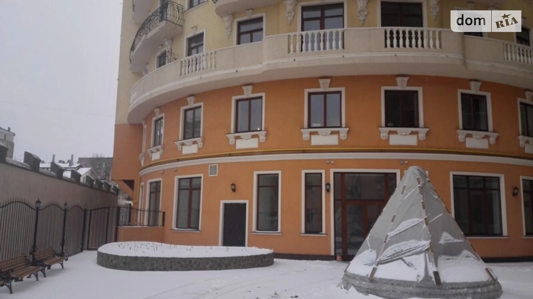 Продается 3-комнатная квартира 95 кв. м в Одессе, спуск Военный, 13А