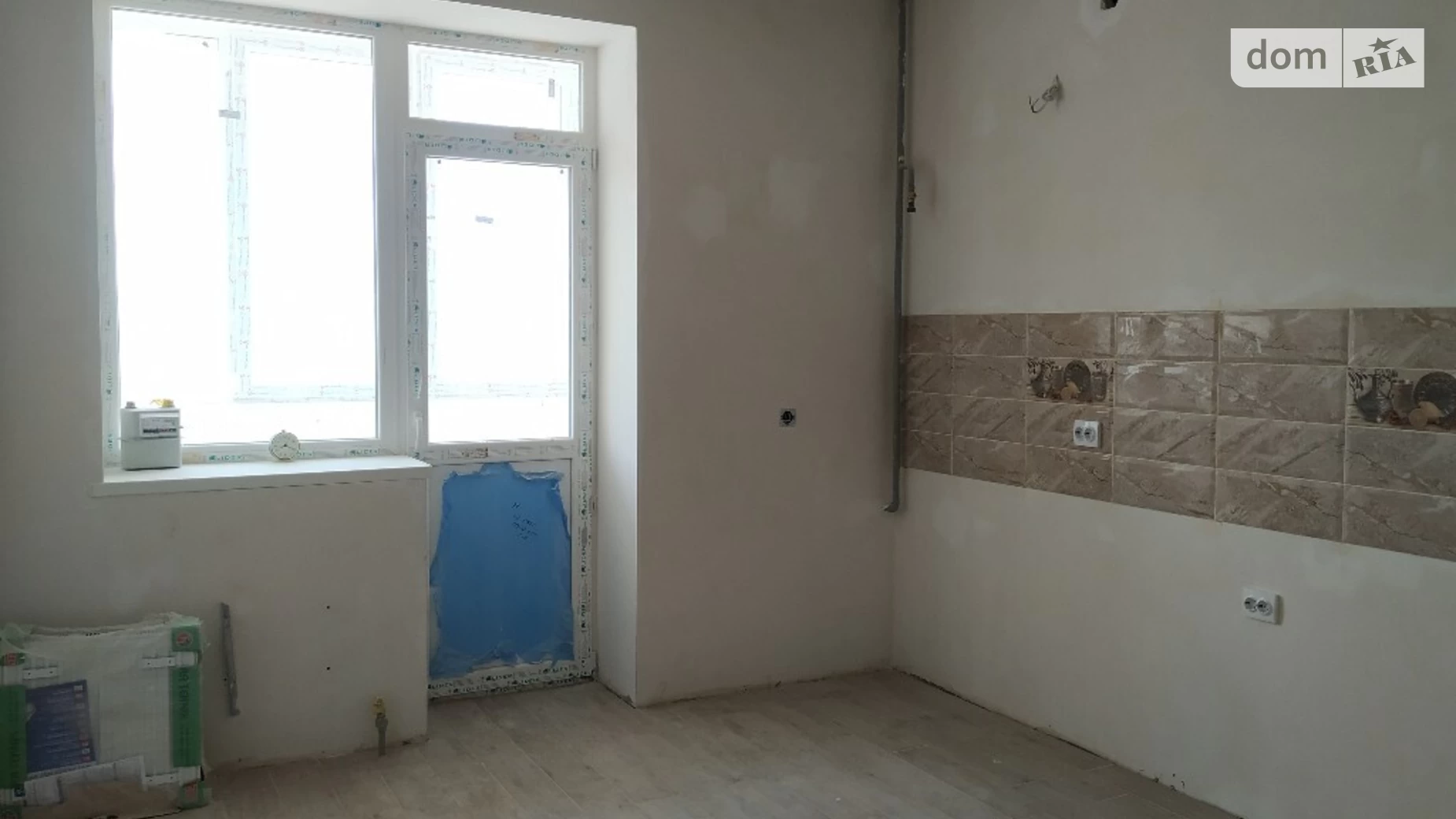 Продается 1-комнатная квартира 50 кв. м в Одессе, ул. Академика Сахарова, 16А - фото 5