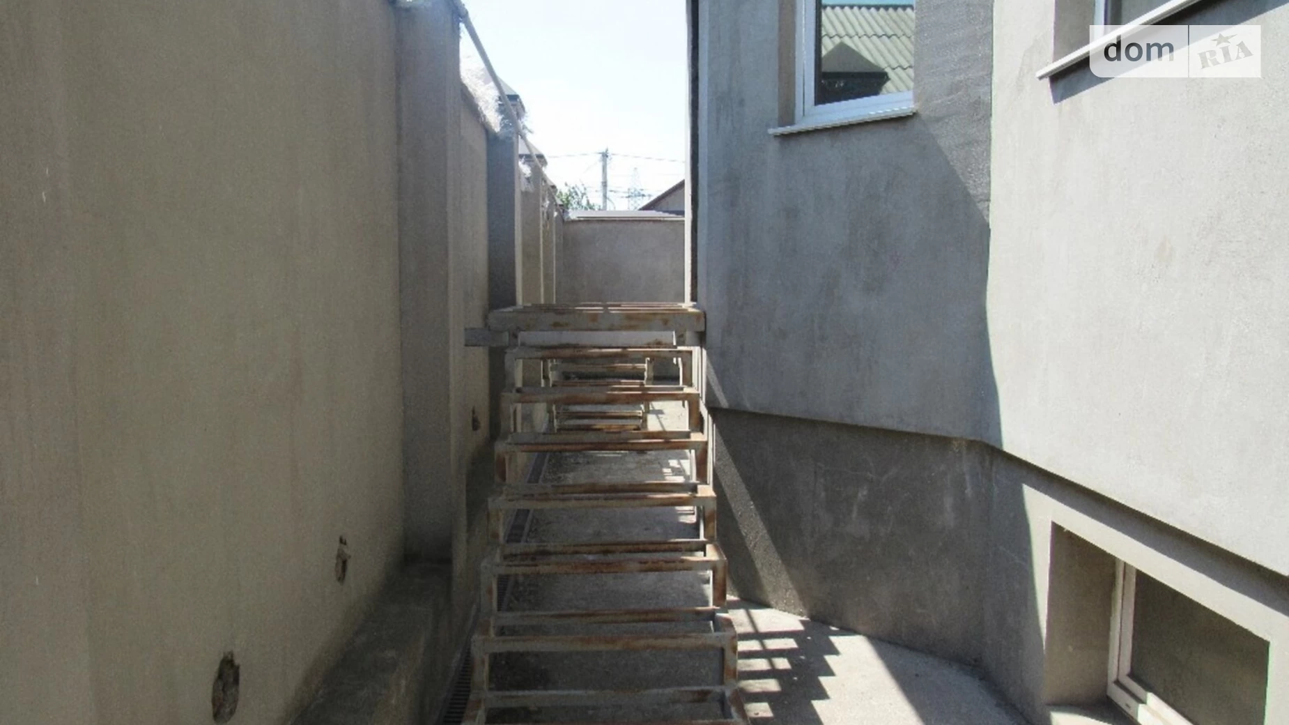 Продается дом на 2 этажа 384 кв. м с гаражом, цена: 120000 $ - фото 5