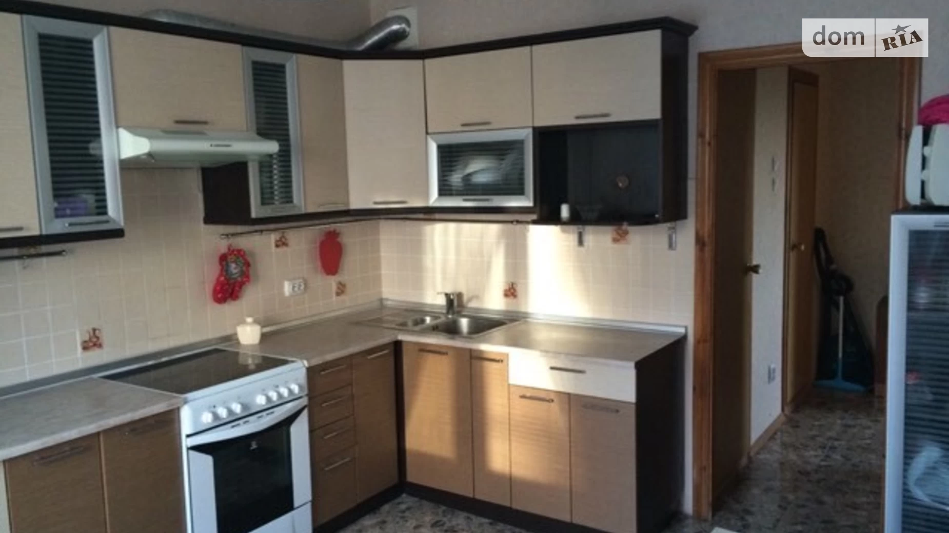 Продается 2-комнатная квартира 67 кв. м в Киеве, ул. Братиславская, 9А - фото 2