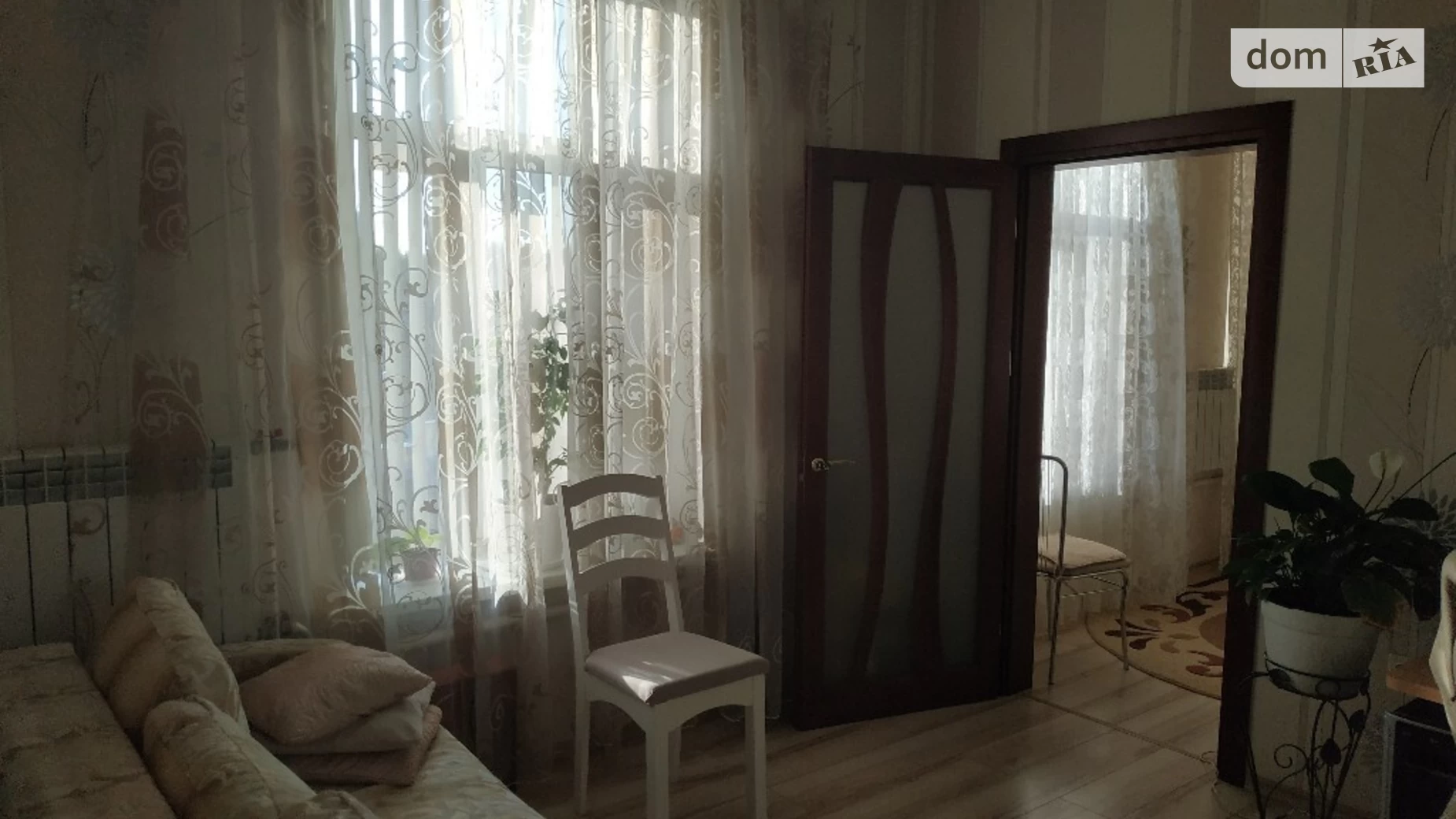 Продается 4-комнатная квартира 75 кв. м в Одессе, ул. Гимназическая
