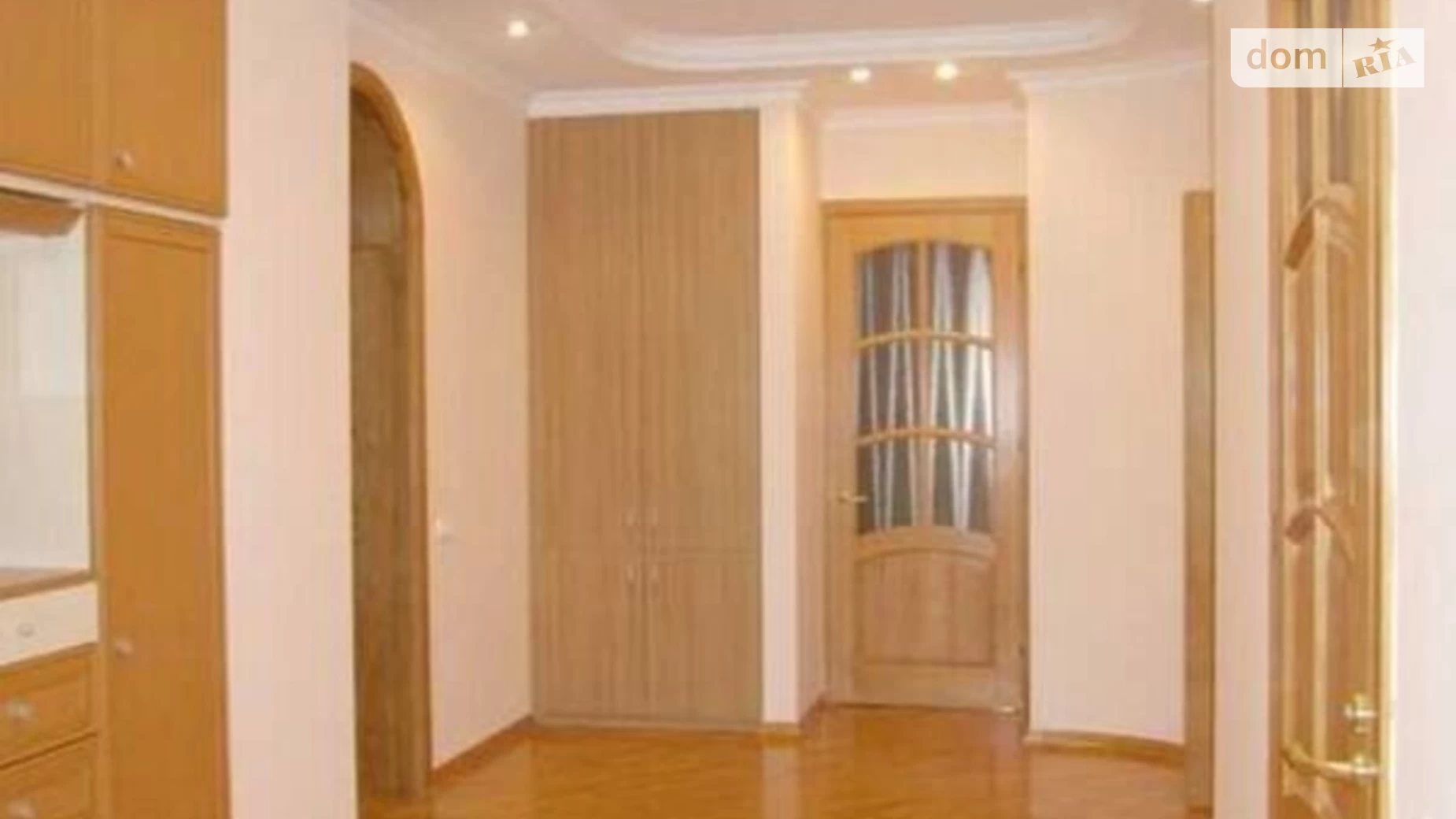 Продается 6-комнатная квартира 324 кв. м в Киеве, ул. Александра Конисского(Тургеневская), 45-49