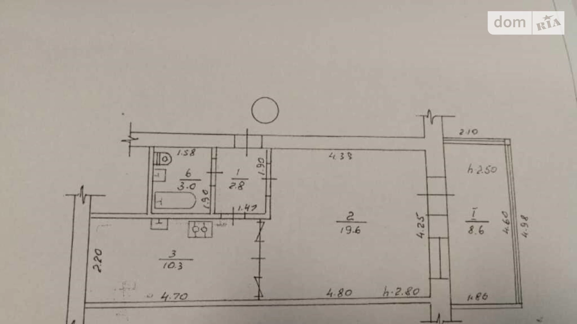 Продається 1-кімнатна квартира 44 кв. м у Полтаві, вул. Соборності