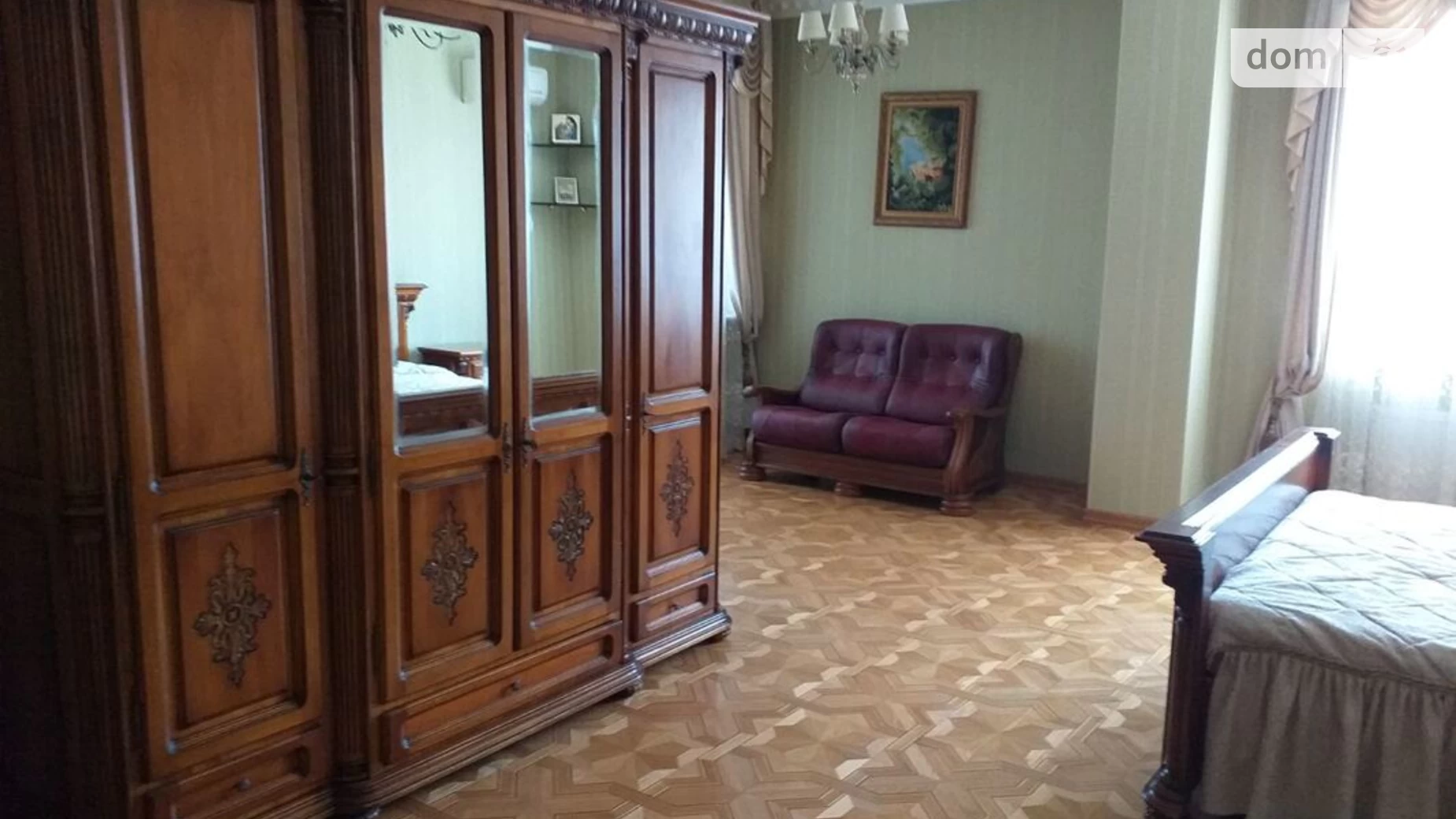 Продается 4-комнатная квартира 230 кв. м в Киеве, пер. Щорса
