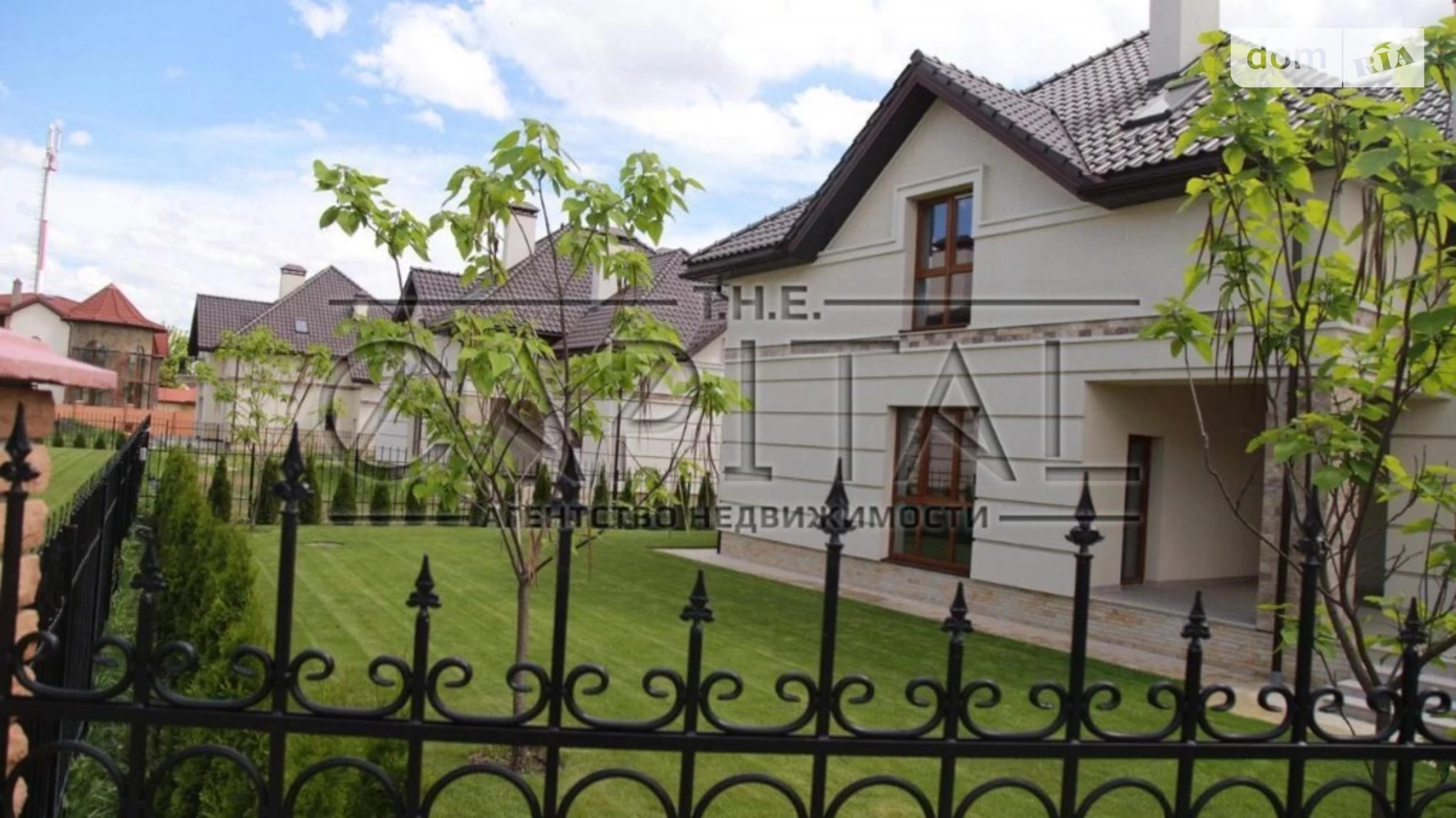 Продается дом на 2 этажа 300 кв. м с мебелью, цена: 375000 $ - фото 3