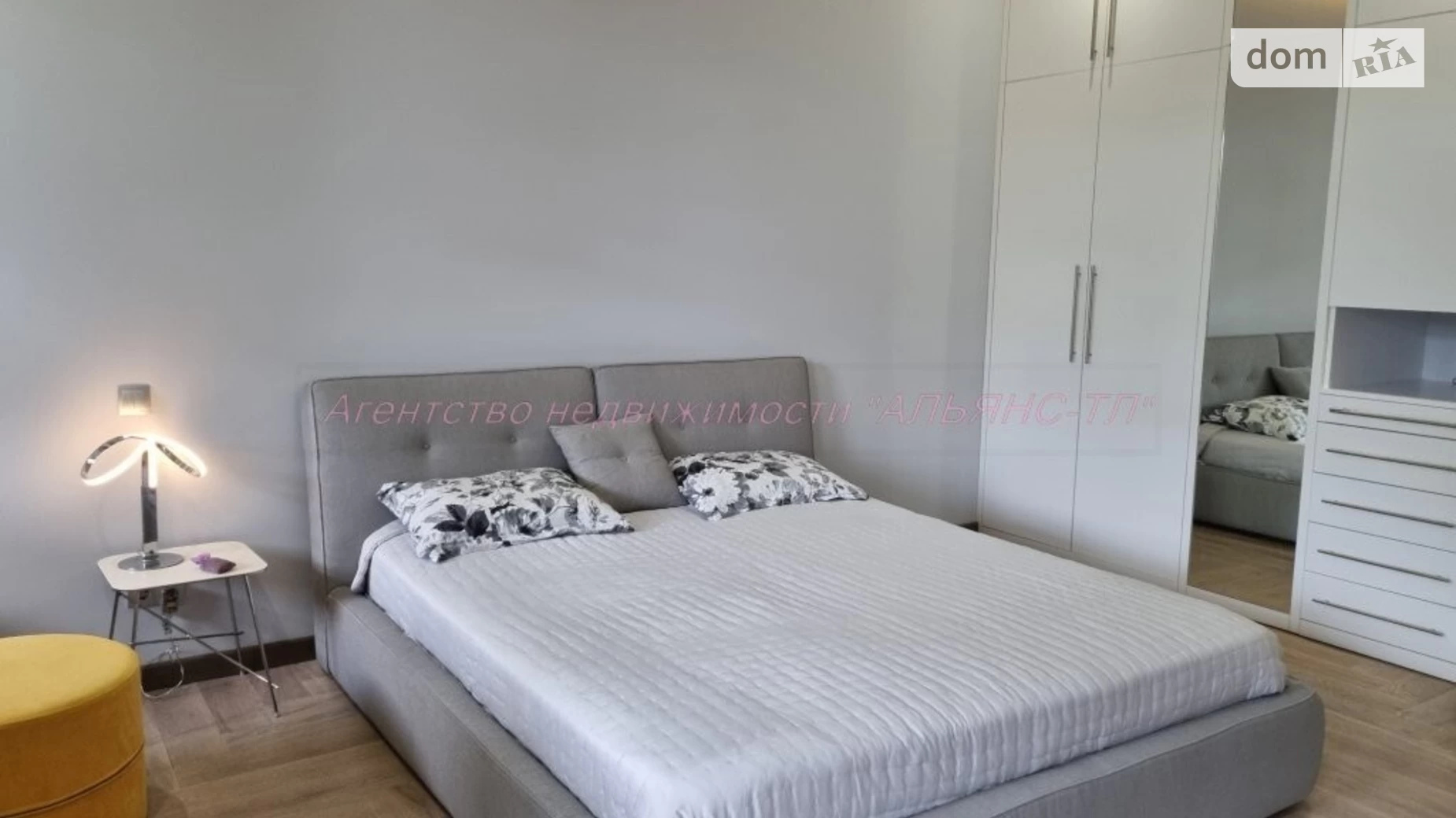 Продается 2-комнатная квартира 116.3 кв. м в Ужгороде, наб. Независимости - фото 5