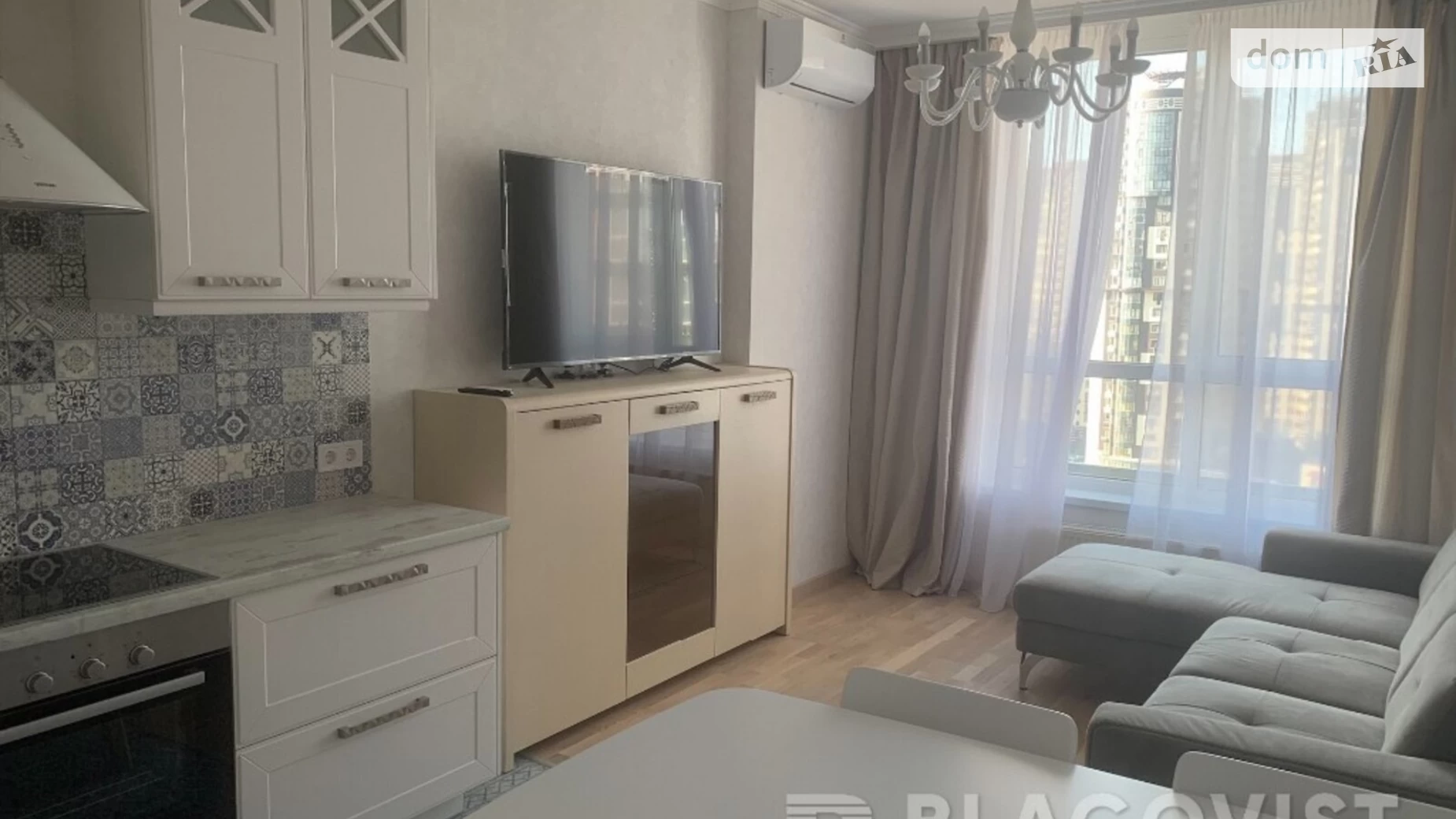 Продается 1-комнатная квартира 53 кв. м в Киеве, Крепостной(Тверской) туп., 7Б