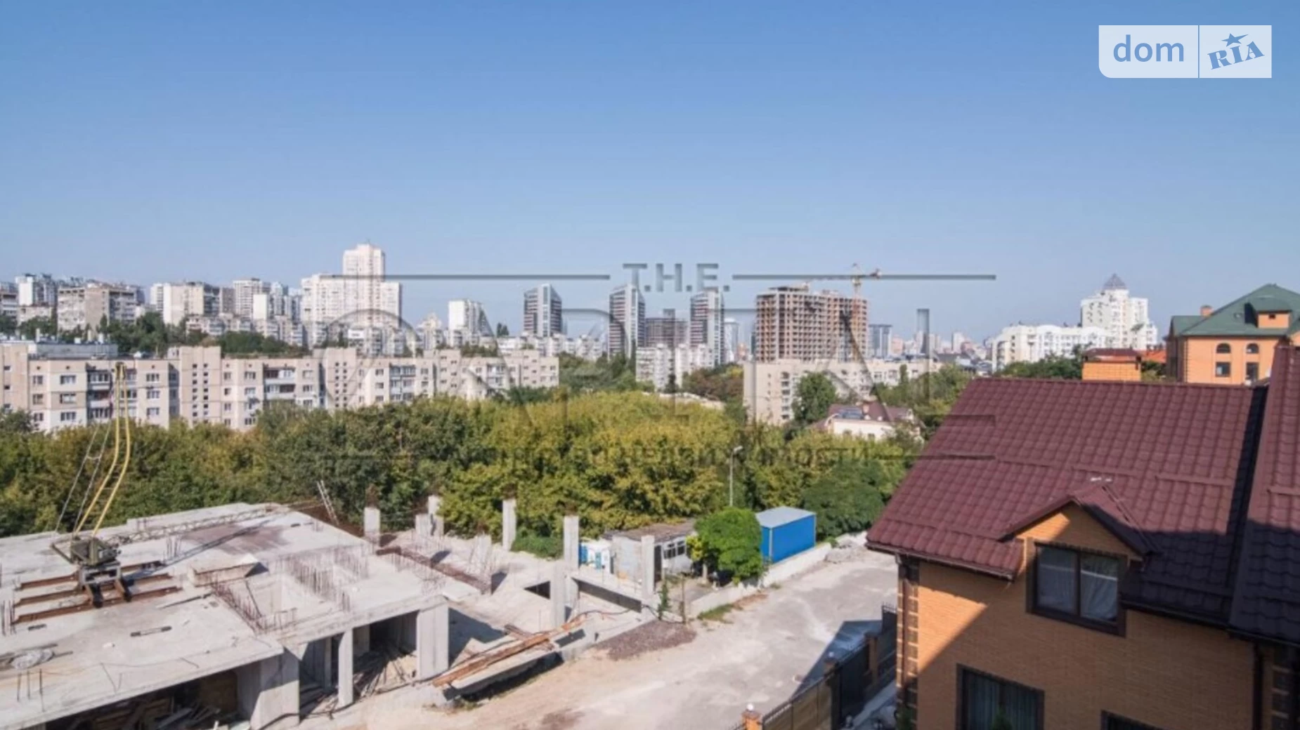 Продается 2-комнатная квартира 102 кв. м в Киеве, ул. Яр Кучмин
