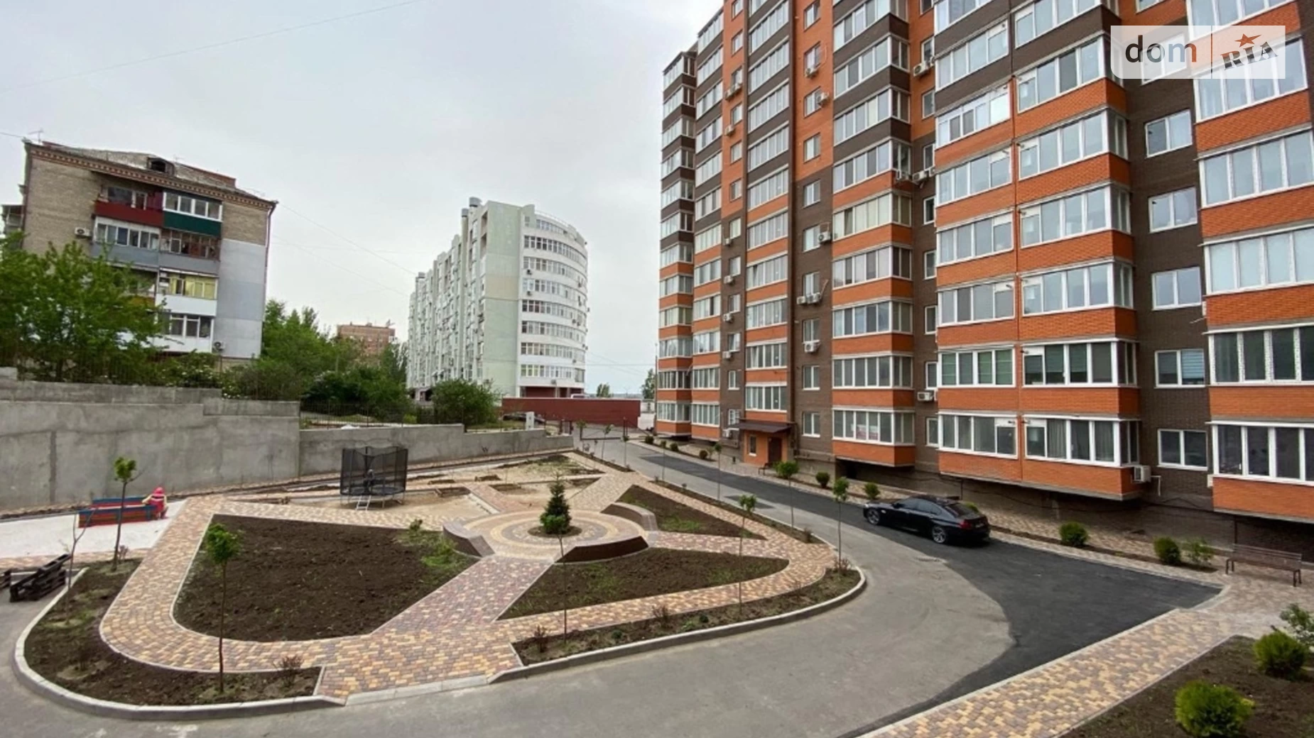 Продается 1-комнатная квартира 53 кв. м в Николаеве, ул. Мостостроителей, 18