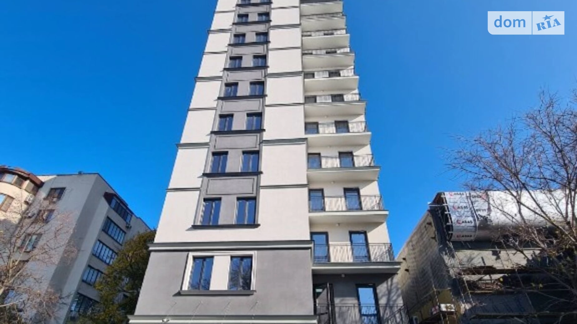 Продается 1-комнатная квартира 53 кв. м в Одессе, просп. Шевченко