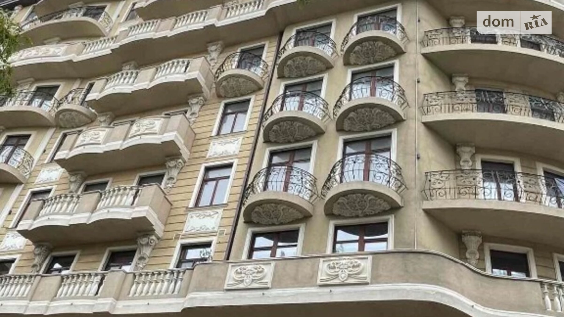 Продается 3-комнатная квартира 96 кв. м в Одессе, спуск Военный
