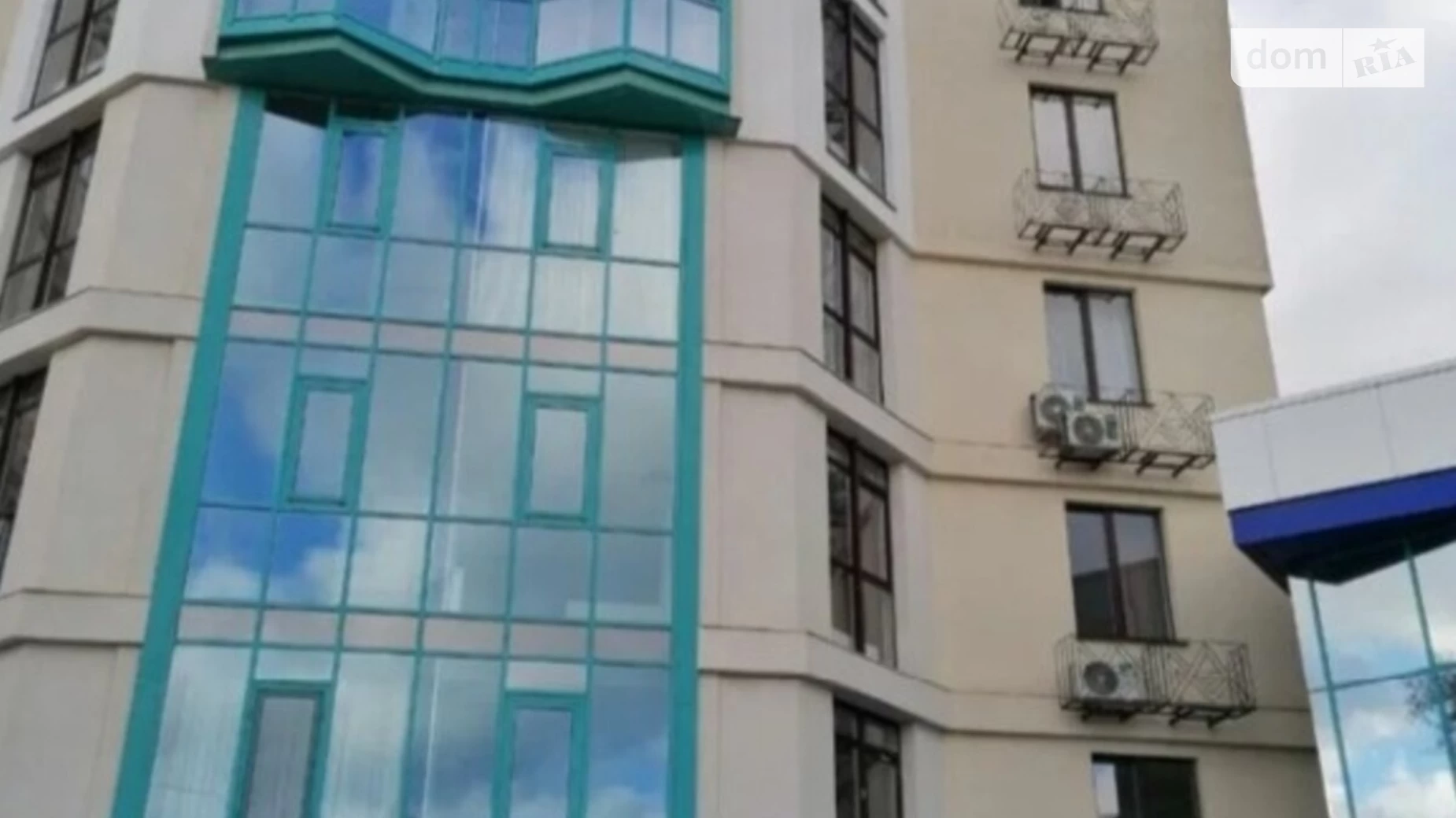 Продається 1-кімнатна квартира 61 кв. м у Одесі, Фонтанська дор.