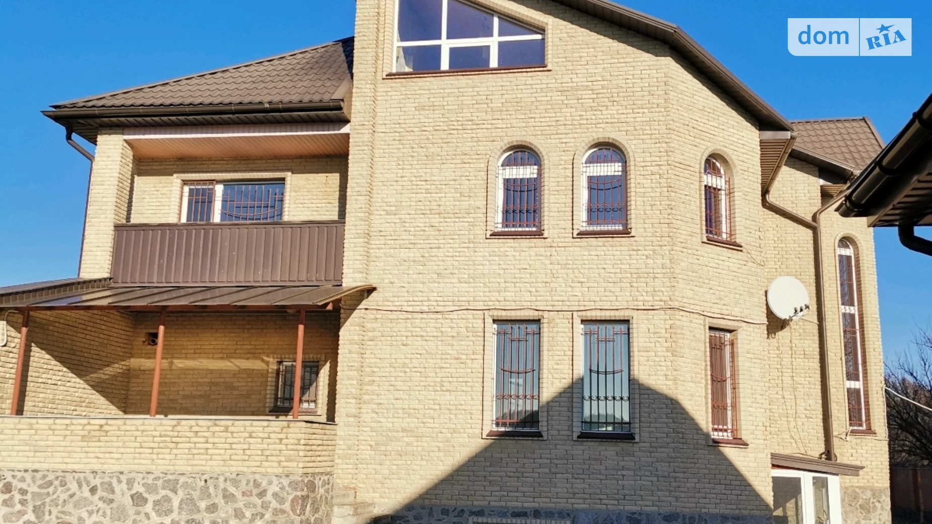 Продается дом на 3 этажа 485.9 кв. м с балконом, цена: 300000 $ - фото 3