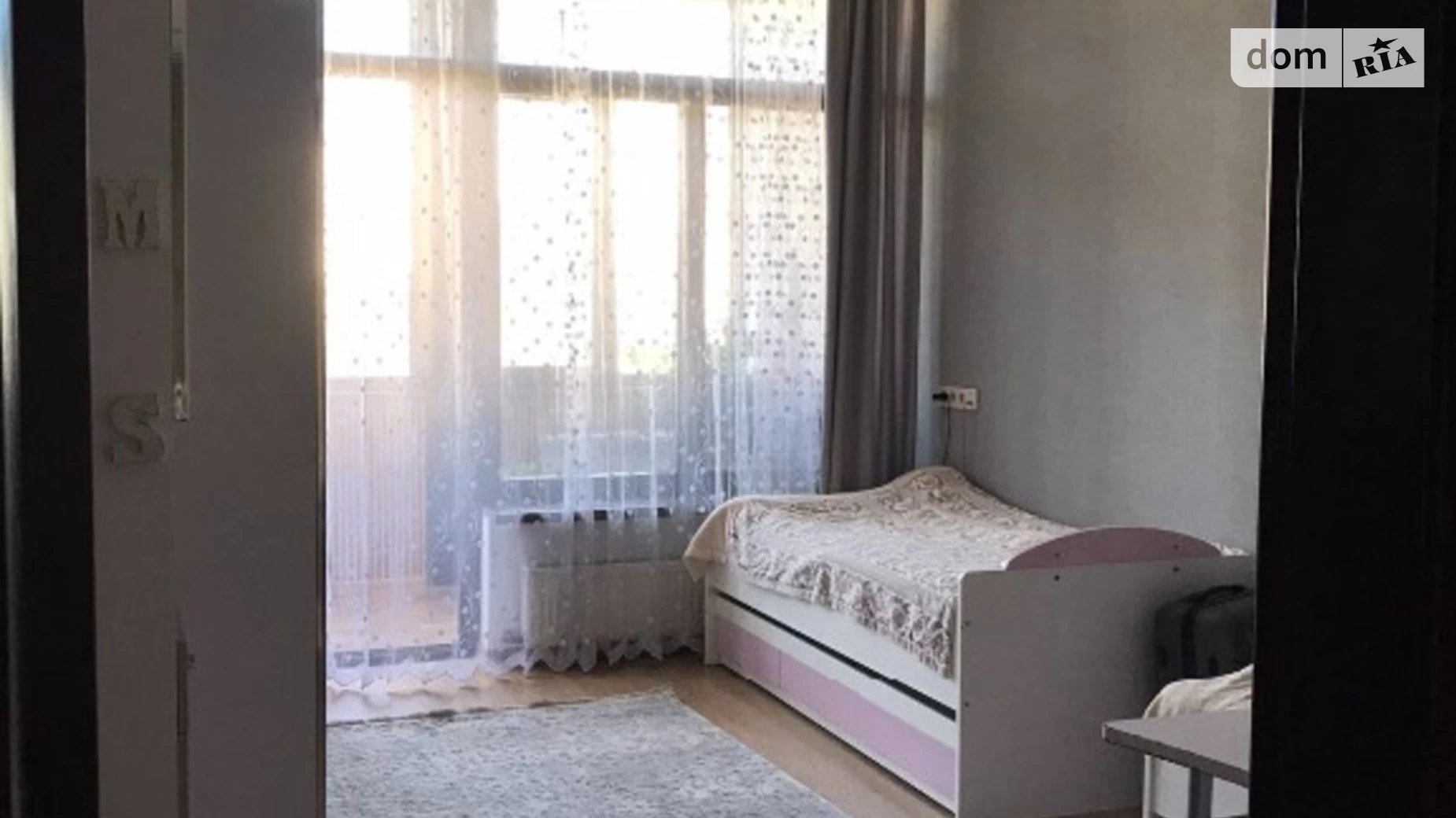 Продається 2-кімнатна квартира 73 кв. м у Одесі, вул. Люстдорфська дорога