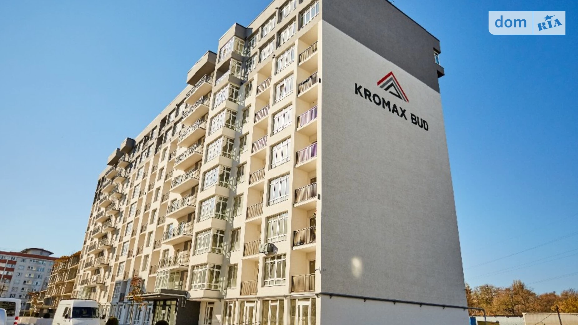 Продается 2-комнатная квартира 64.19 кв. м в Черновцах, ул. Русская, 211 - фото 2