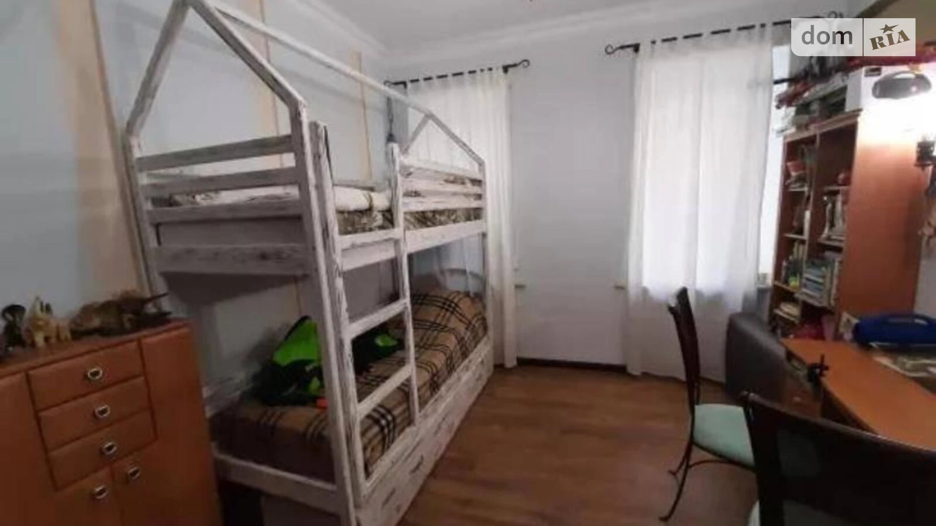 Продается 3-комнатная квартира 75 кв. м в Одессе, ул. Маразлиевская