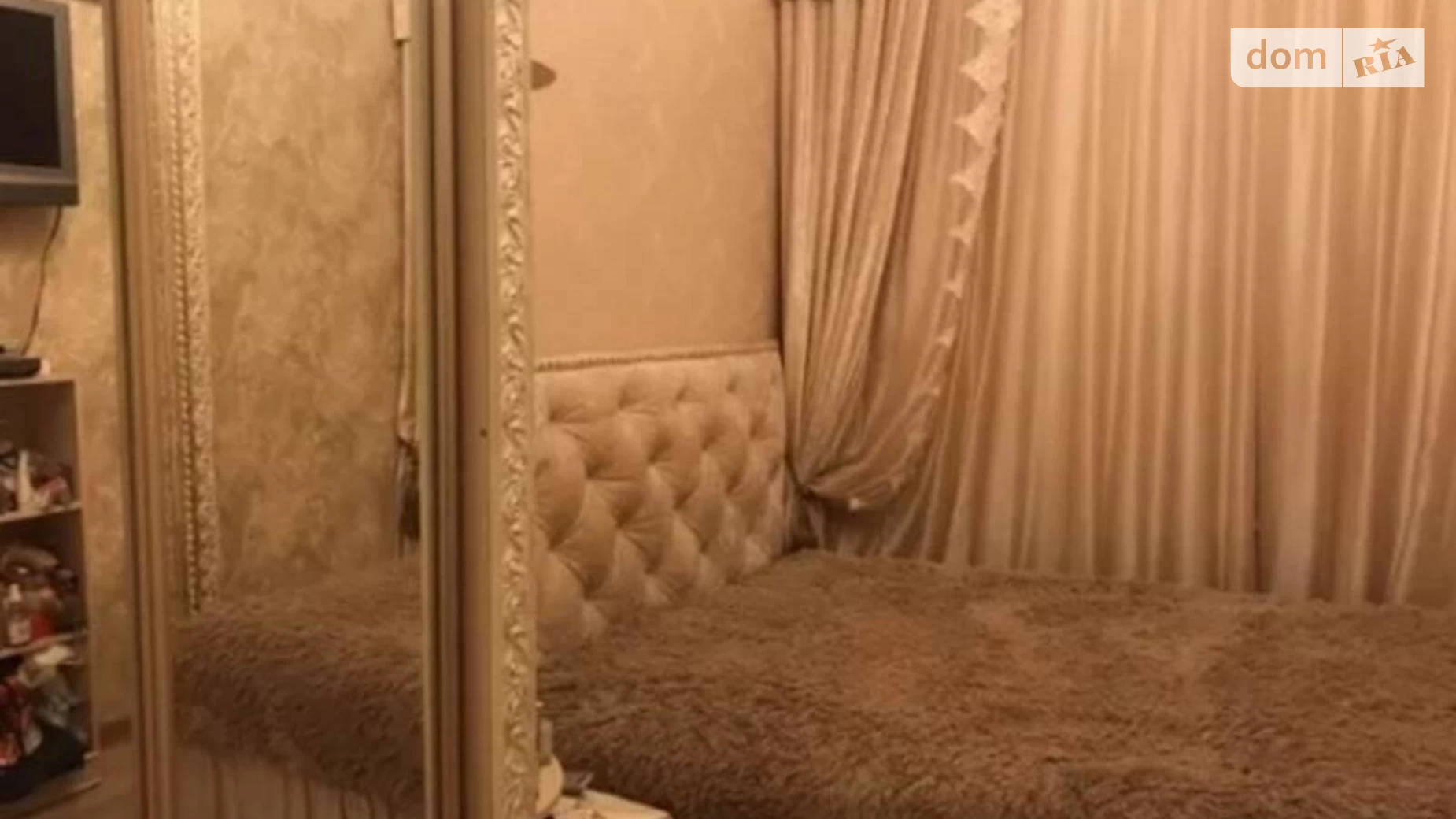 Продается 3-комнатная квартира 101 кв. м в Одессе, ул. Новосельского