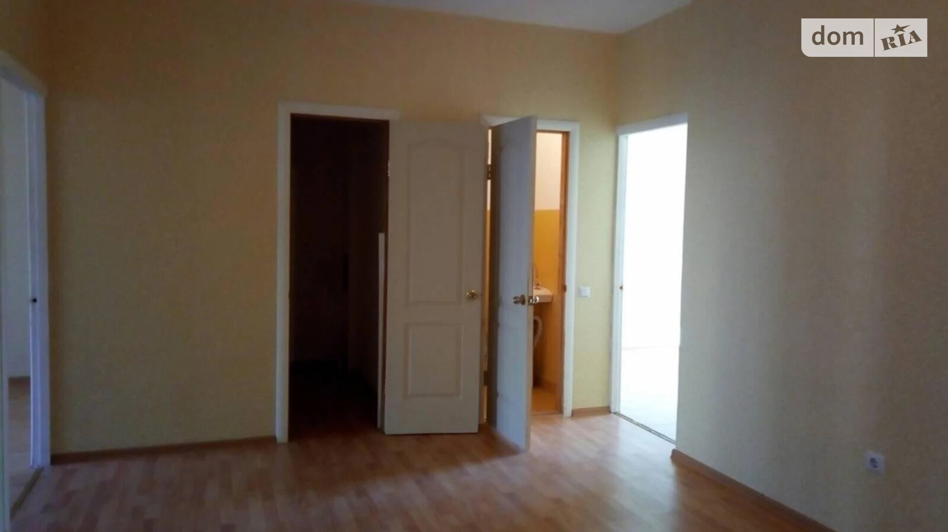 Продається 3-кімнатна квартира 91.5 кв. м у Одесі, вул. Шкільна - фото 2